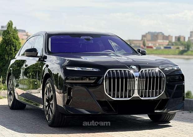 BMW 760 2023 — լուսանկար 3