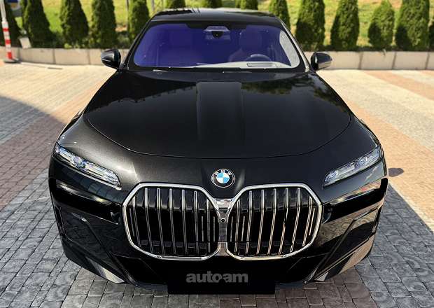 BMW 760 2023 — լուսանկար 15