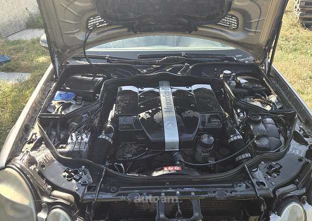 Mercedes-Benz E 320 2004 — photo 1