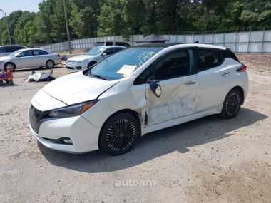 Nissan Leaf  2025 