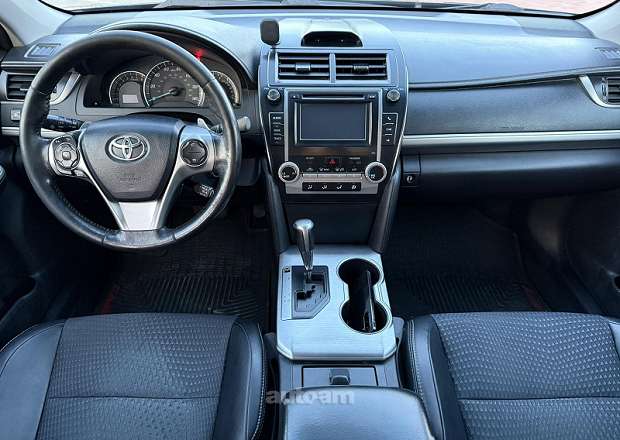 Toyota Camry 2012 — լուսանկար 8