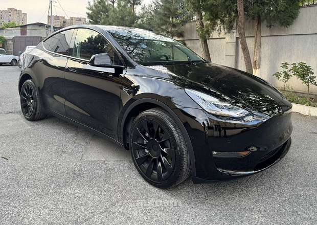 Tesla Model Y 2022 — լուսանկար 1