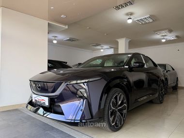 Mazda EZ-60  2025 