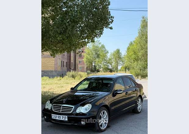 Mercedes-Benz 240 2002 — photo 7
