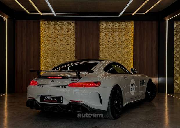 Mercedes-Benz AMG GT