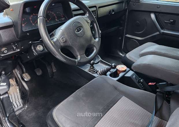 VAZ (Lada) 2121 NIVA (4x4) 2015 — photo 9