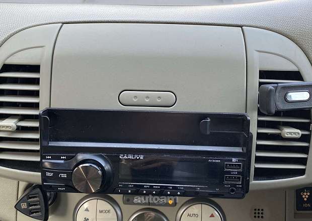 Nissan March 2003 — լուսանկար 11