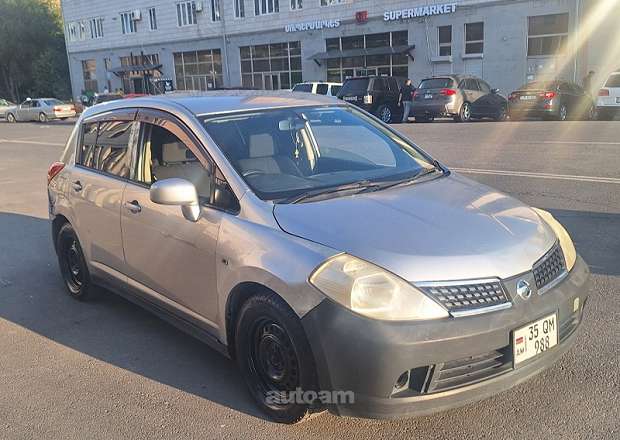 Nissan Tiida 2005 — լուսանկար 1