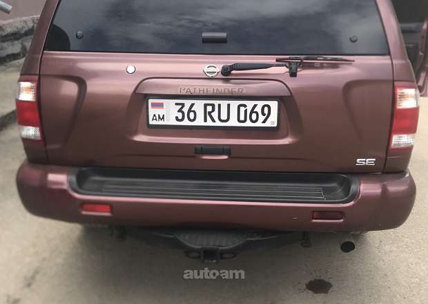 Nissan Pathfinder 2003 — լուսանկար 3
