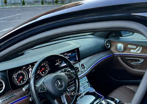 Mercedes-Benz E 350