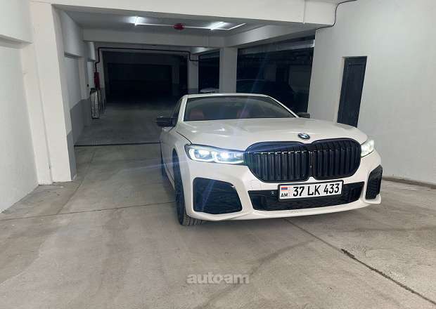 BMW 740