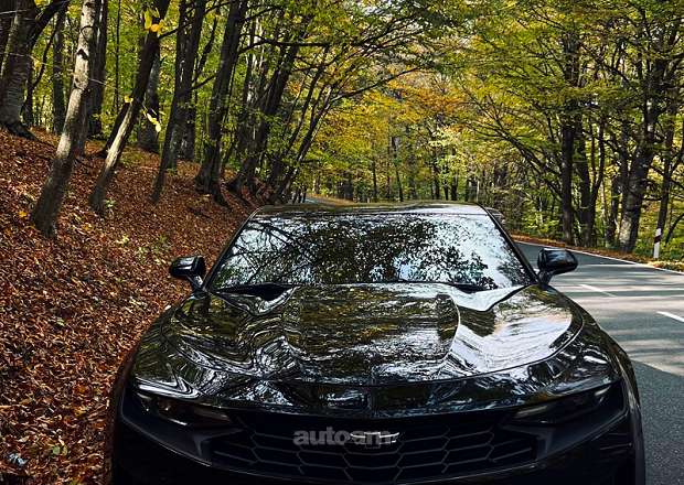 Chevrolet Camaro 2021 — լուսանկար 1
