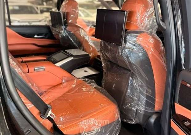 Lexus LX 450