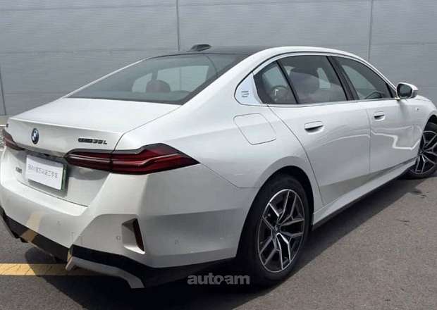 BMW i5