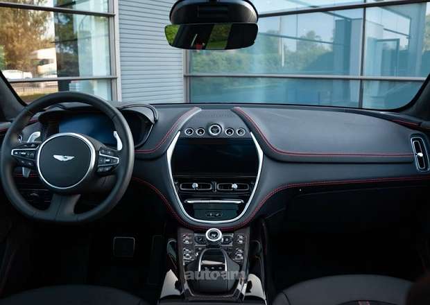 Aston Martin DBX