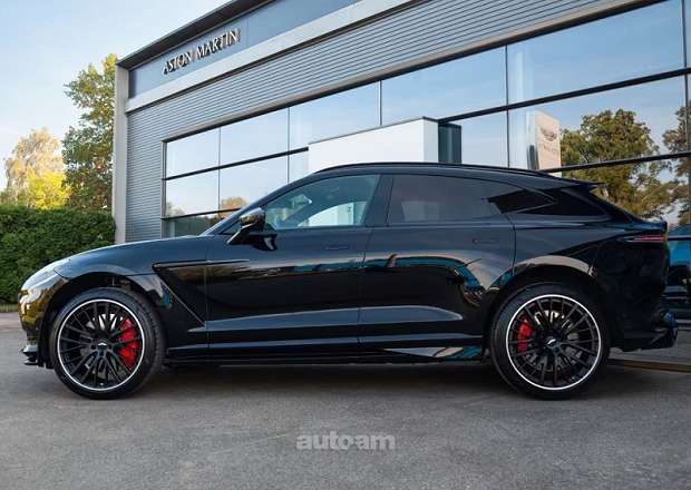 Aston Martin DBX