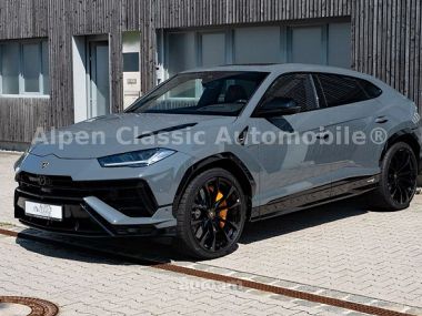 Lamborghini Urus  2025 
