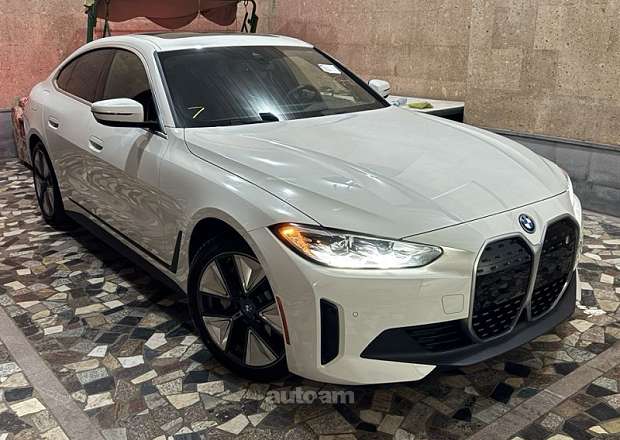 BMW i4