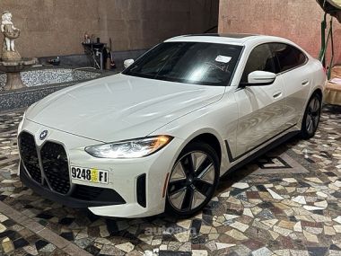 BMW i4  2024 