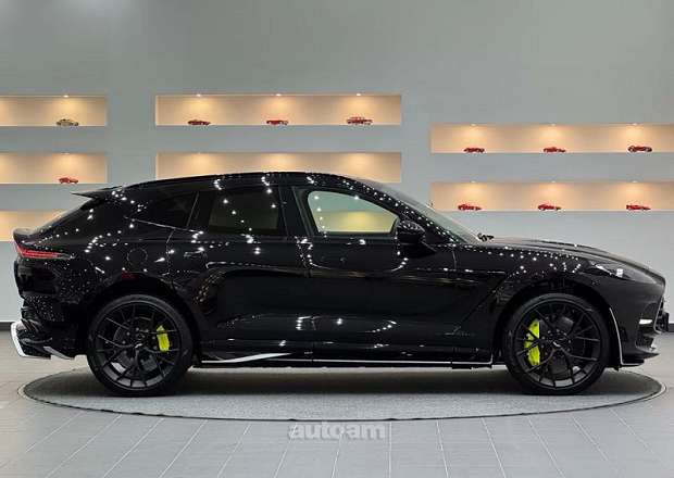 Aston Martin DBX