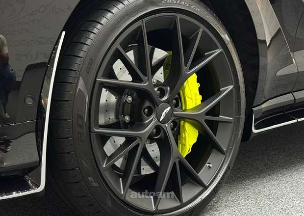 Aston Martin DBX