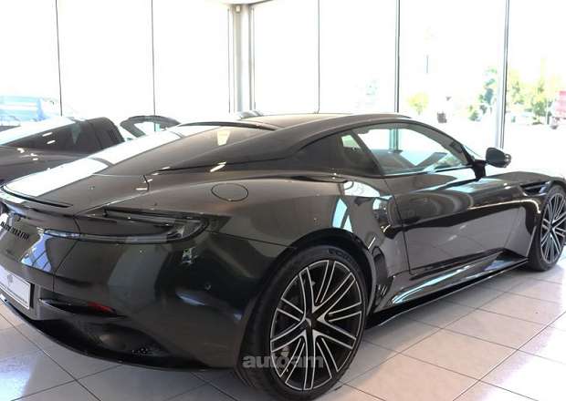 Aston Martin DB11