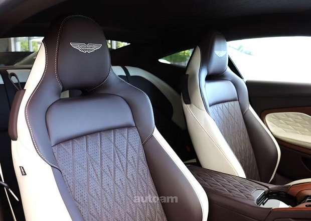 Aston Martin DB11