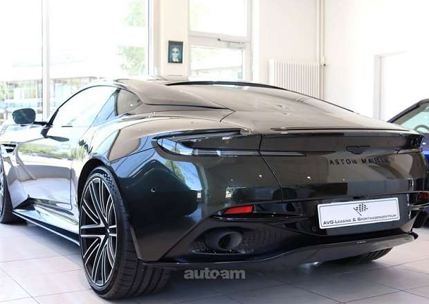 Aston Martin DB11