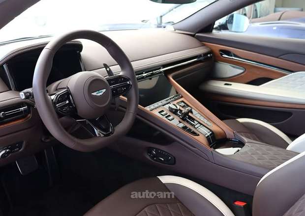 Aston Martin DB11