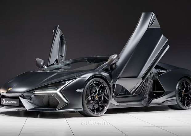 Lamborghini Revuelto