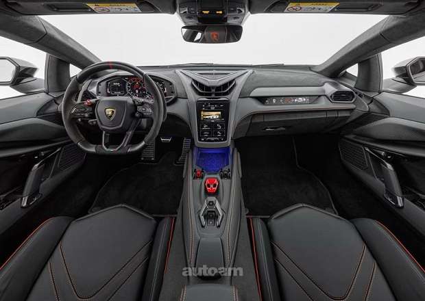 Lamborghini Revuelto