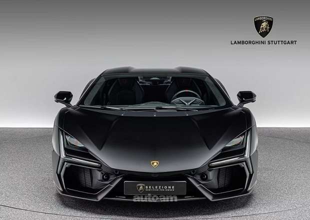 Lamborghini Revuelto