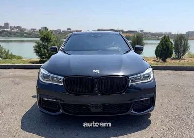 BMW 750