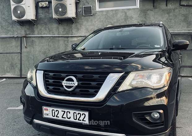 Nissan Pathfinder 2017 — լուսանկար 2