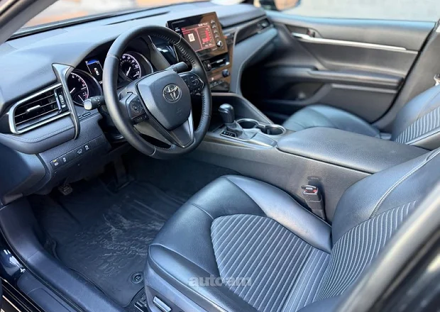 Toyota Camry 2020 — լուսանկար 8