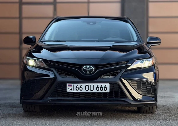Toyota Camry 2020 — լուսանկար 3