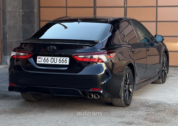 Toyota Camry 2020 — լուսանկար 5