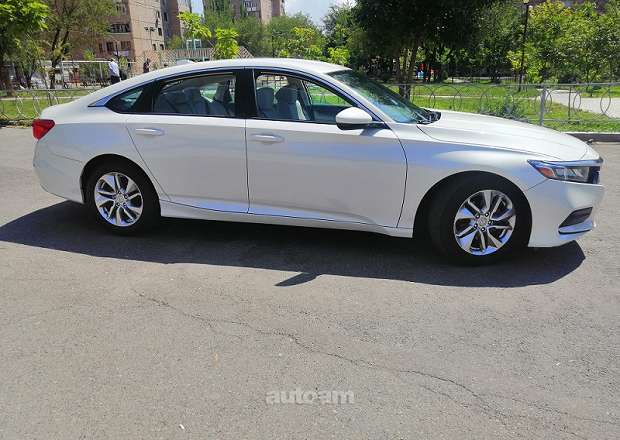 Honda Accord 2018 — photo 4