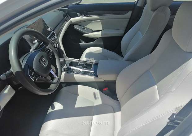 Honda Accord 2018 — photo 10