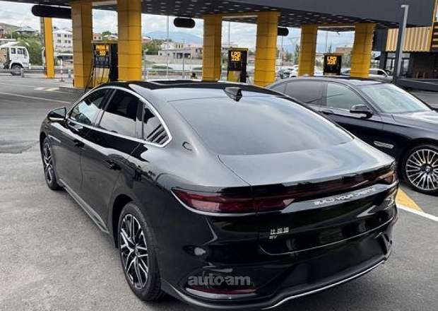 BYD Han EV