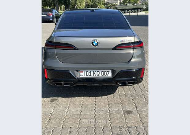 BMW 760 2023 — photo 3