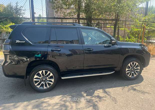 Toyota Land Cruiser Prado 2021 — photo 9
