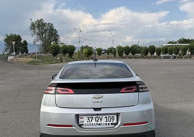 Chevrolet Volt 2015 — լուսանկար 3