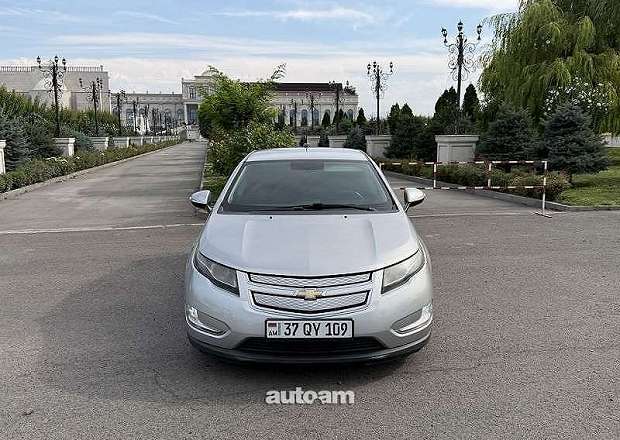 Chevrolet Volt 2015 — լուսանկար 1