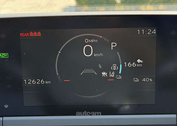 Subaru Solterra 2024 — photo 10