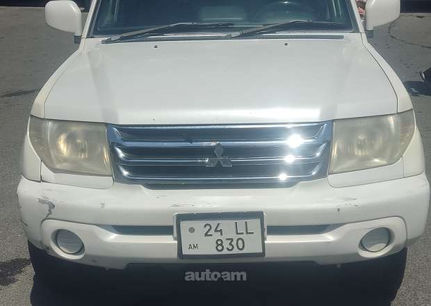 Mitsubishi Pajero Pinin (IO)
