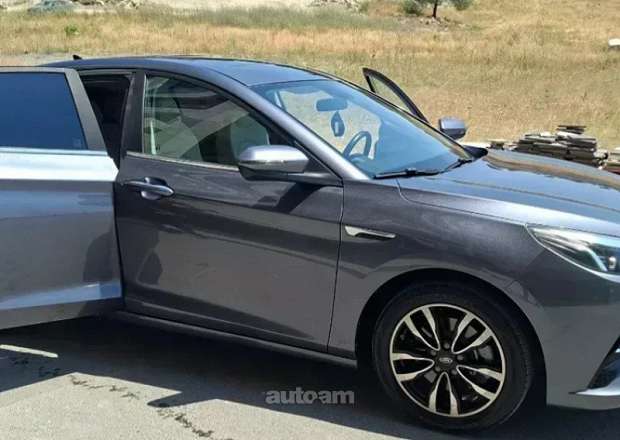 JAC J7 2023 — լուսանկար 10