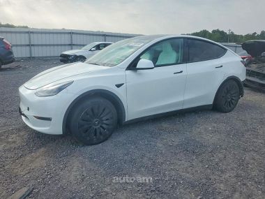 Tesla Model Y  2024 