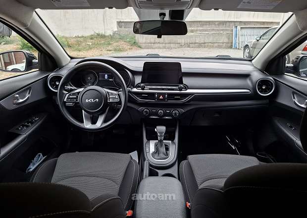 Kia Forte 2023 — photo 7