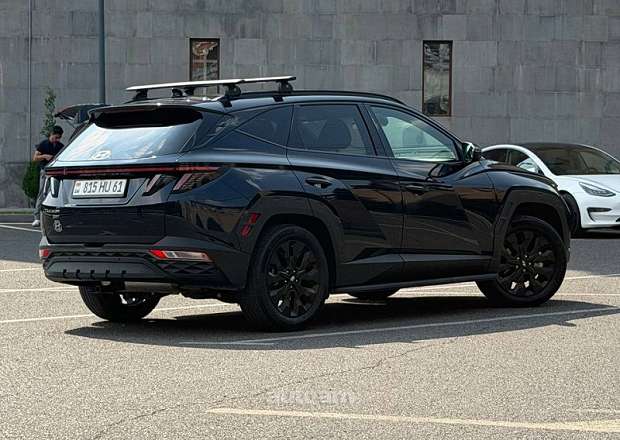 Hyundai Tucson 2023 — լուսանկար 3